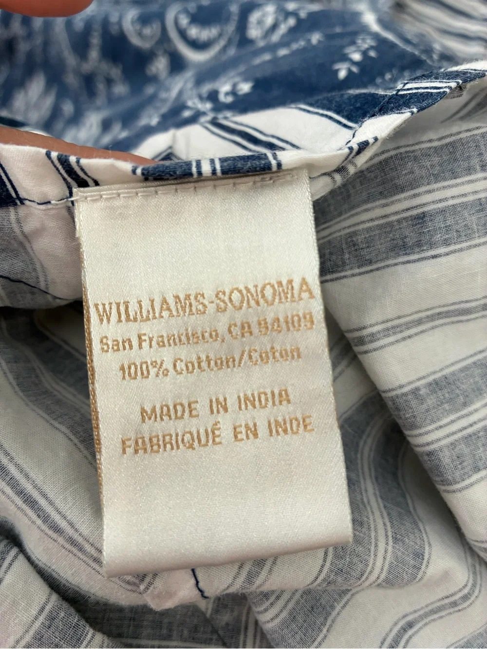 Williams Sonoma Tablecloth 70x90